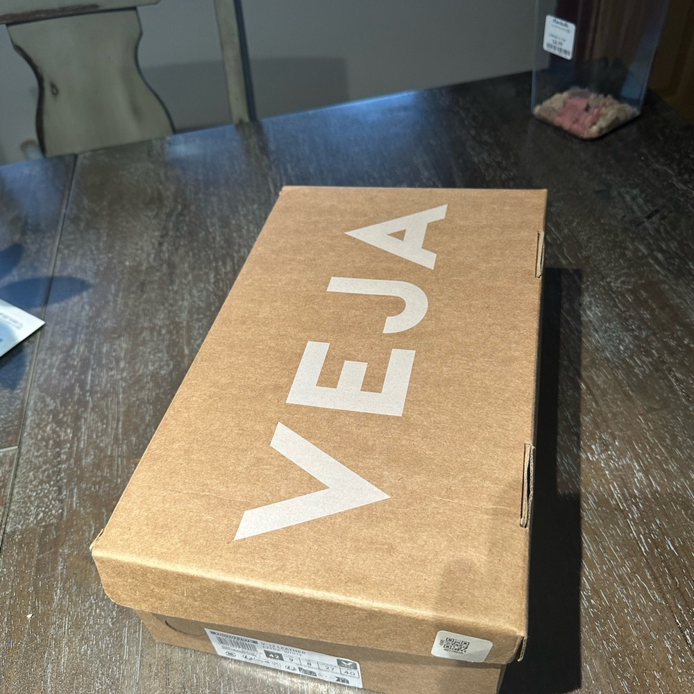 Veja Shoe V12